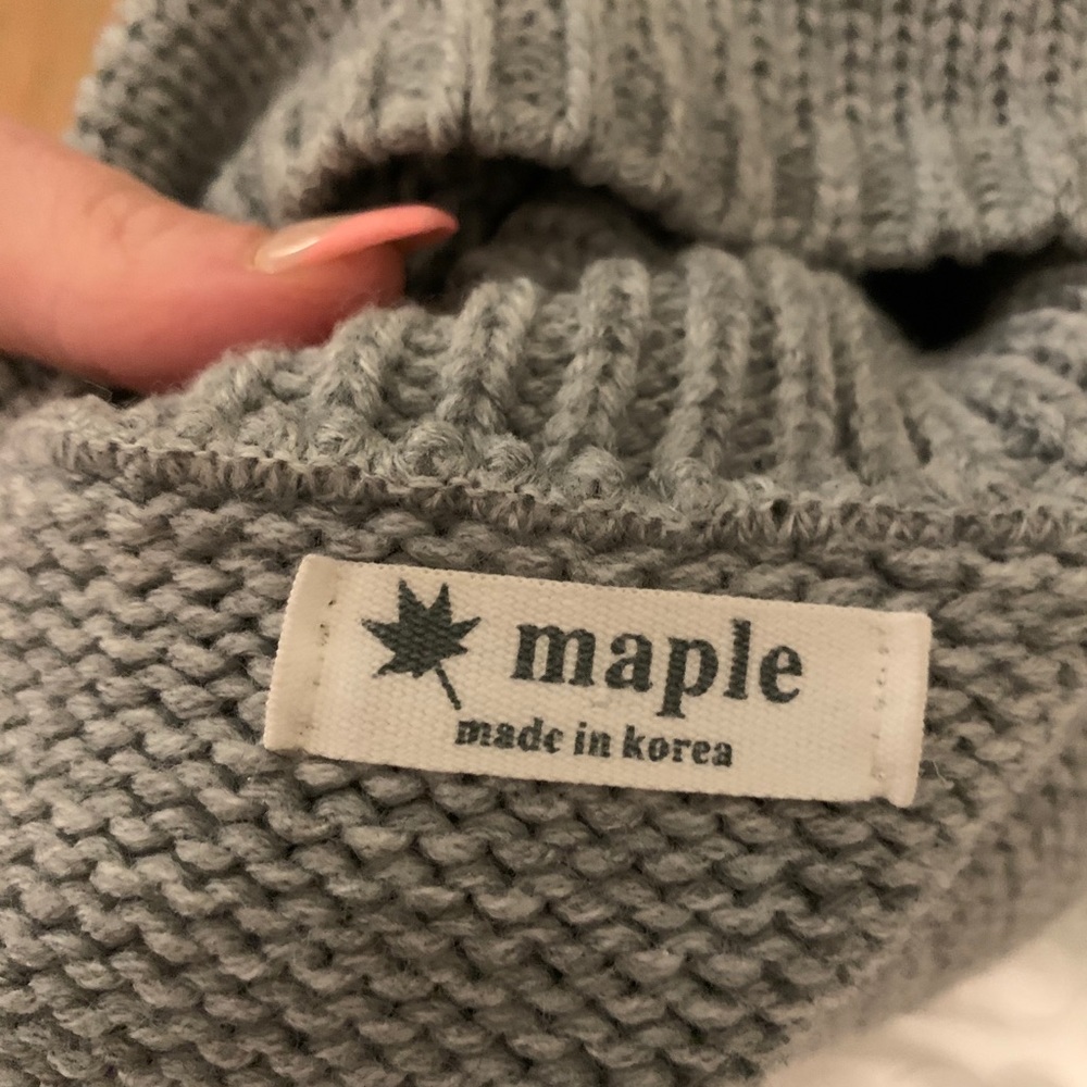 Grey sweater - Picture 3 of 3
